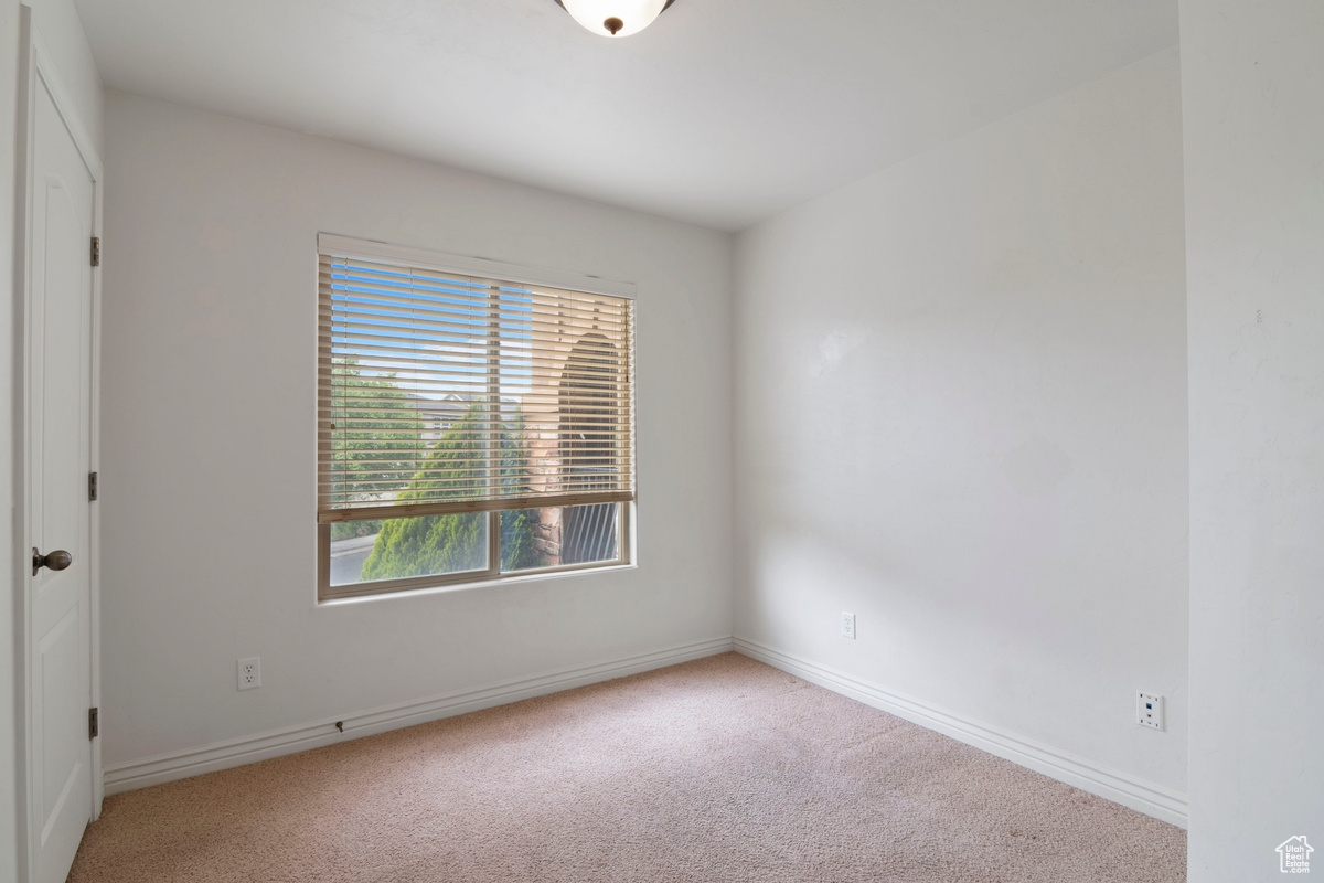 BELLE MONET - Residential