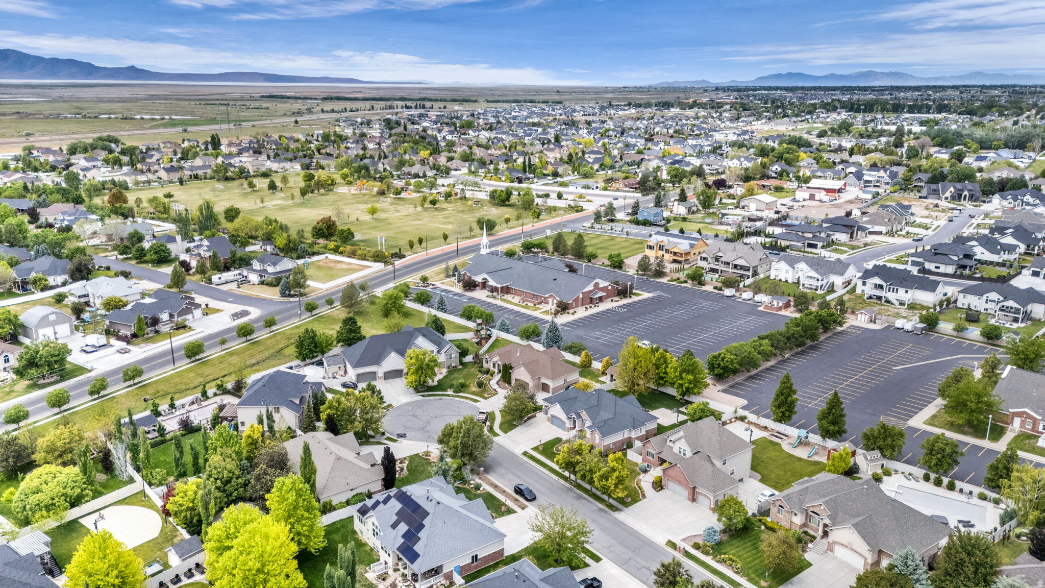 MOUNTAIN VISTAS - Residential