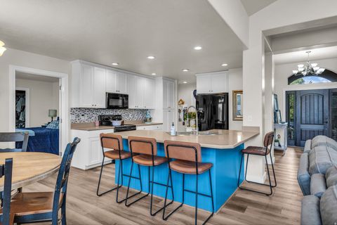 Tiny photo for 1536 W MISTY BREEZE CIR S, Kaysville, UT 84037 (MLS # 2159142)