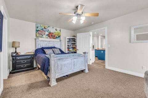 Tiny photo for 1536 W MISTY BREEZE CIR S, Kaysville, UT 84037 (MLS # 2159142)