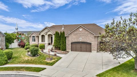 Tiny photo for 1536 W MISTY BREEZE CIR S, Kaysville, UT 84037 (MLS # 2159142)