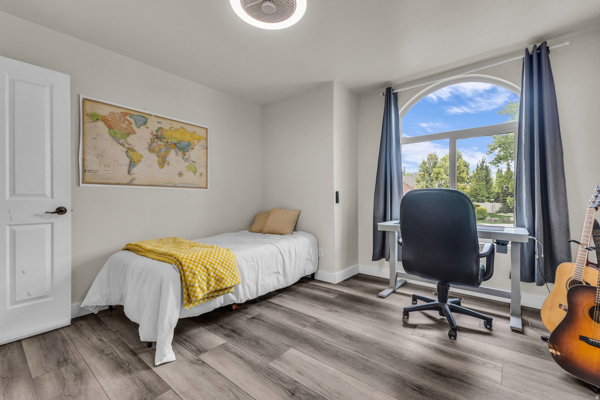 MOUNTAIN VISTAS - Residential