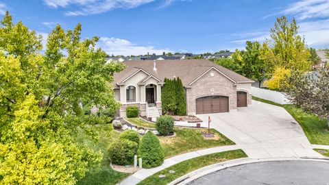 Tiny photo for 1536 W MISTY BREEZE CIR S, Kaysville, UT 84037 (MLS # 2159142)