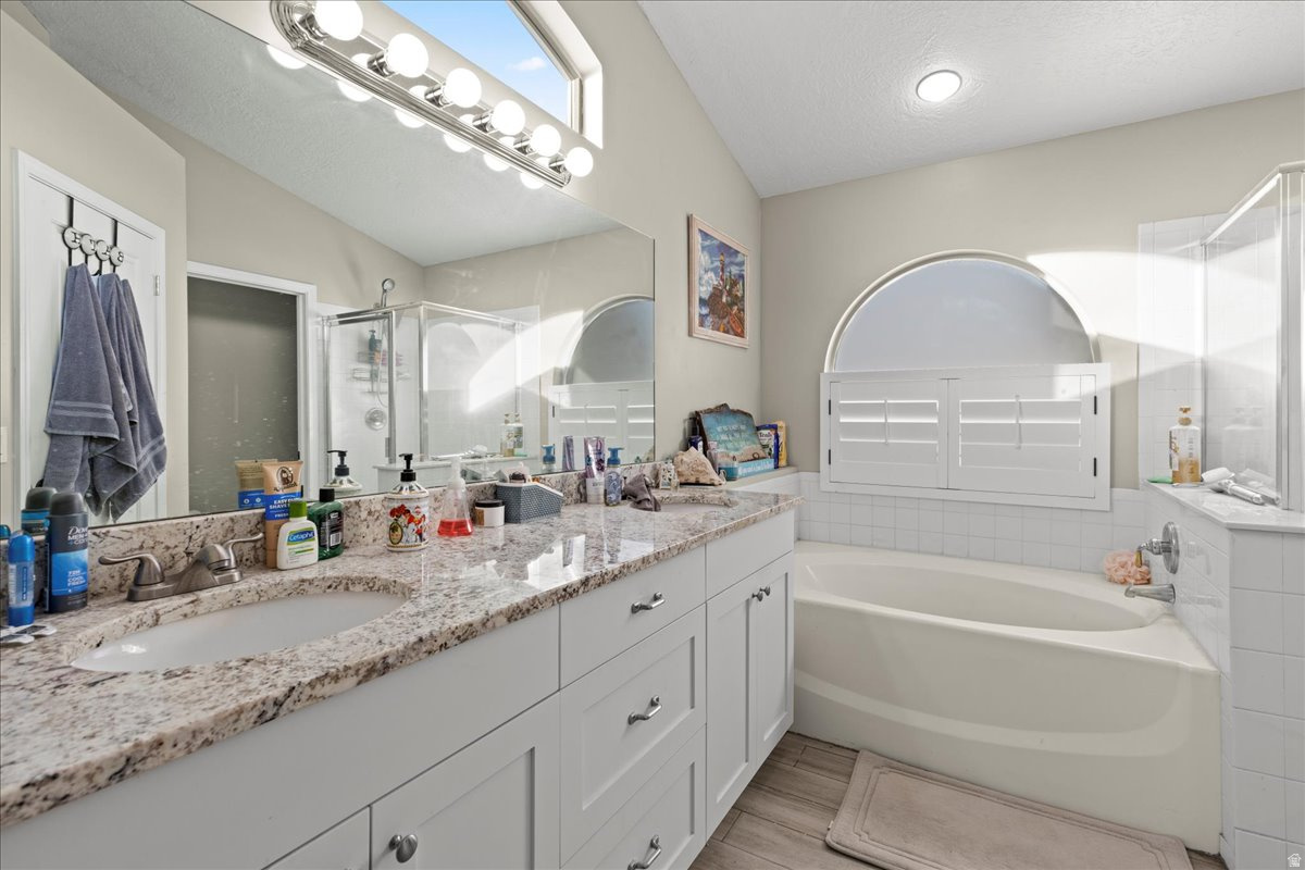 SOUTH WILLOW - Residential