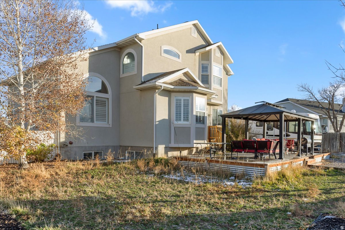 SOUTH WILLOW - Residential