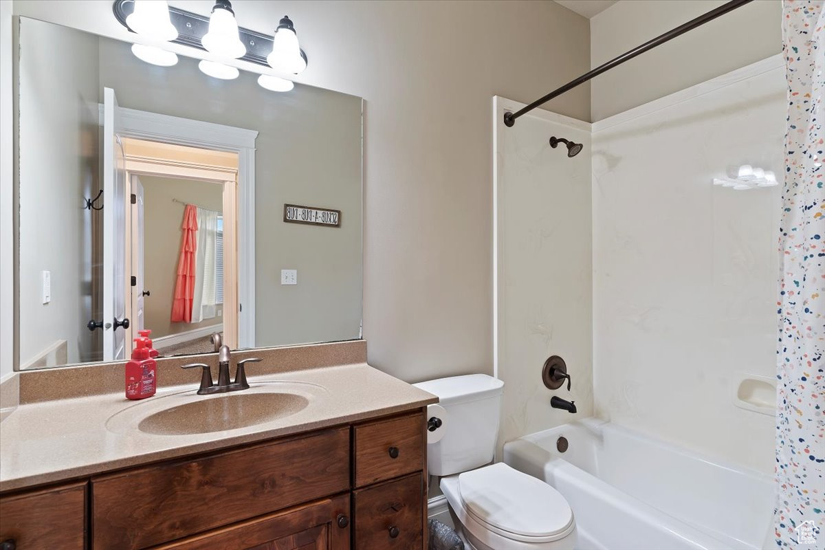 VINTAGE FARMS - Residential