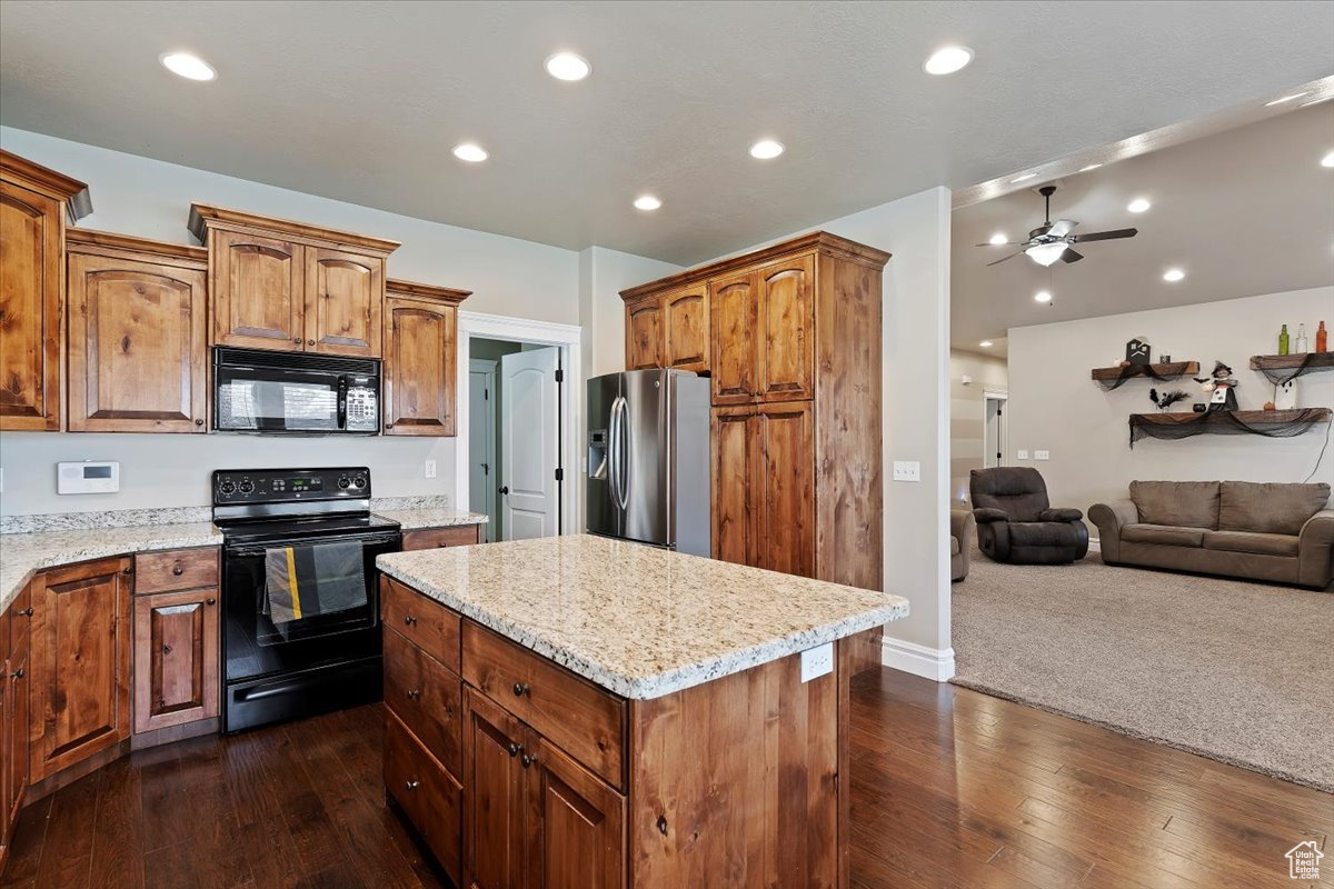 VINTAGE FARMS - Residential