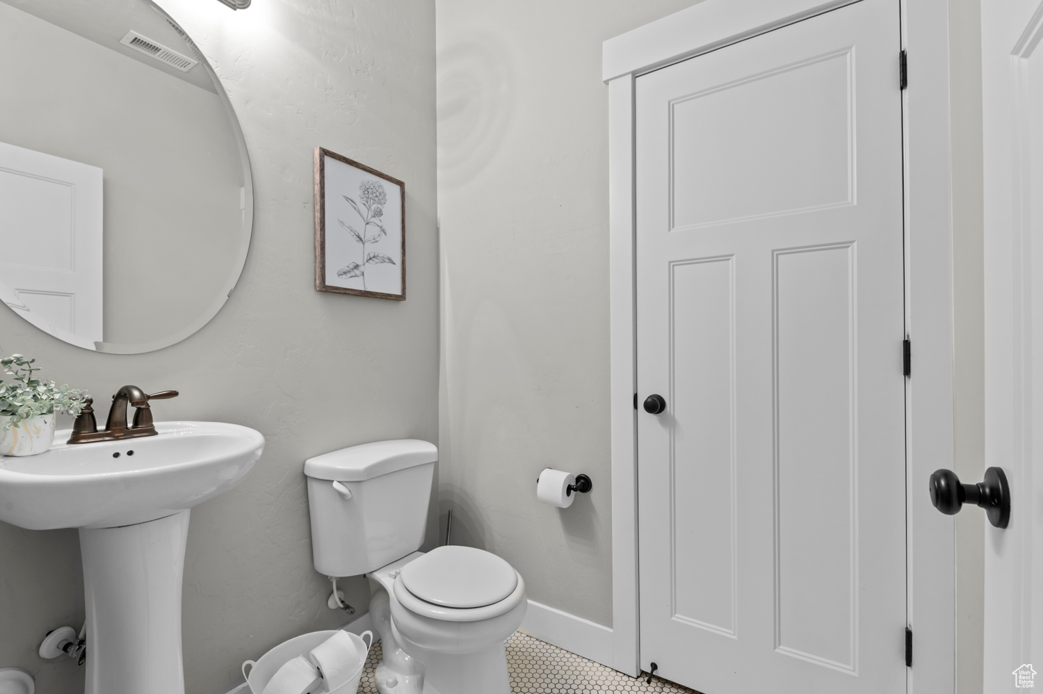 2258 W Falconer Cir, Farmington, Utah image 10