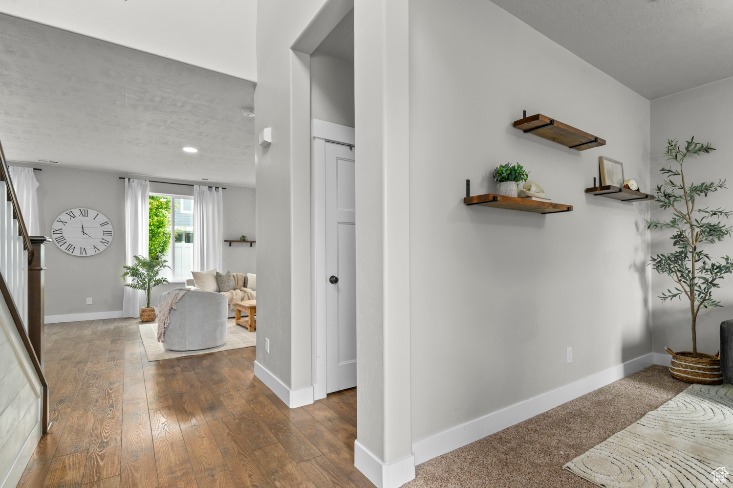 2258 W Falconer Cir, Farmington, Utah image 2