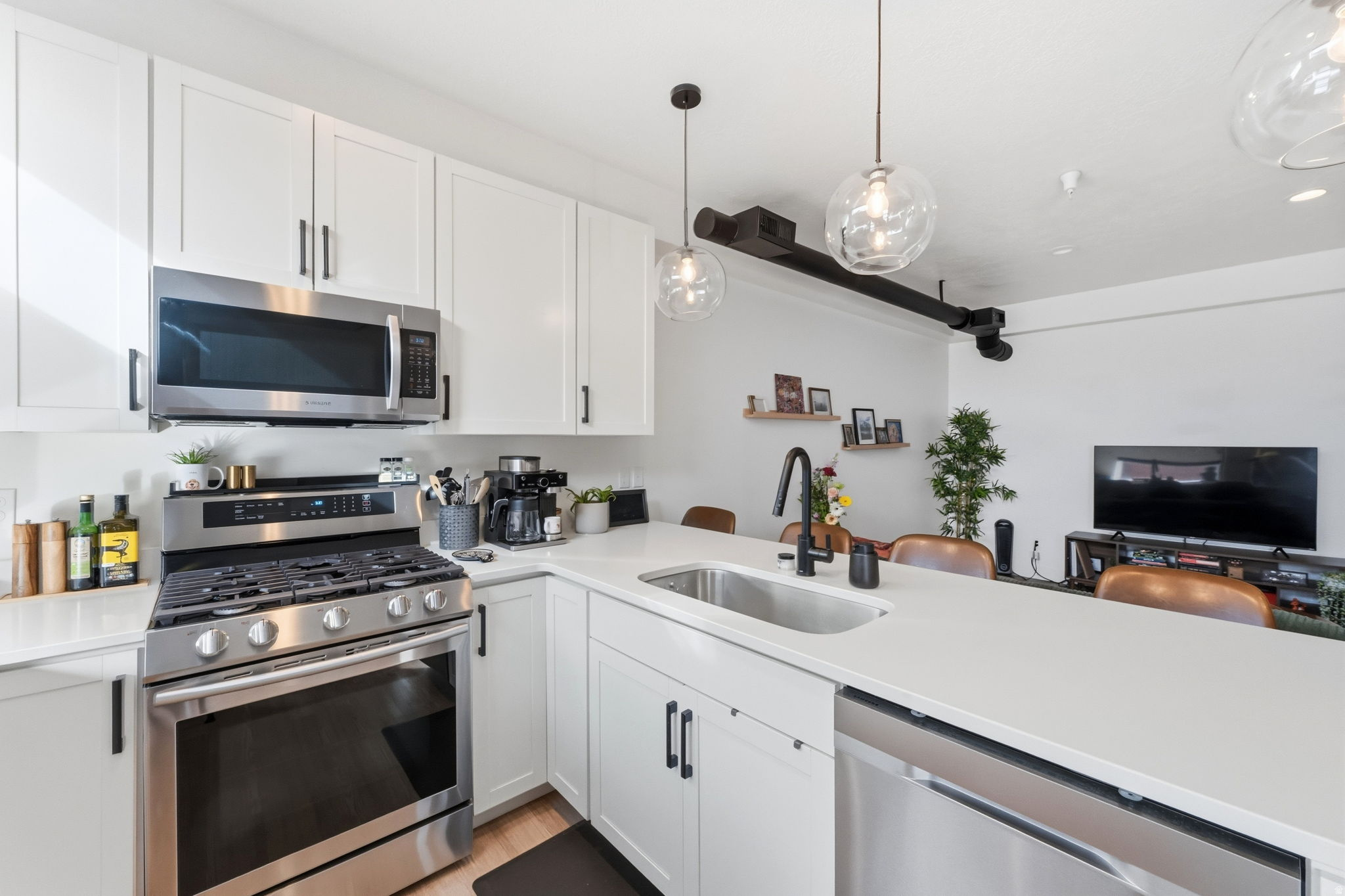 GUADALUPE ROWHOUSE - Residential