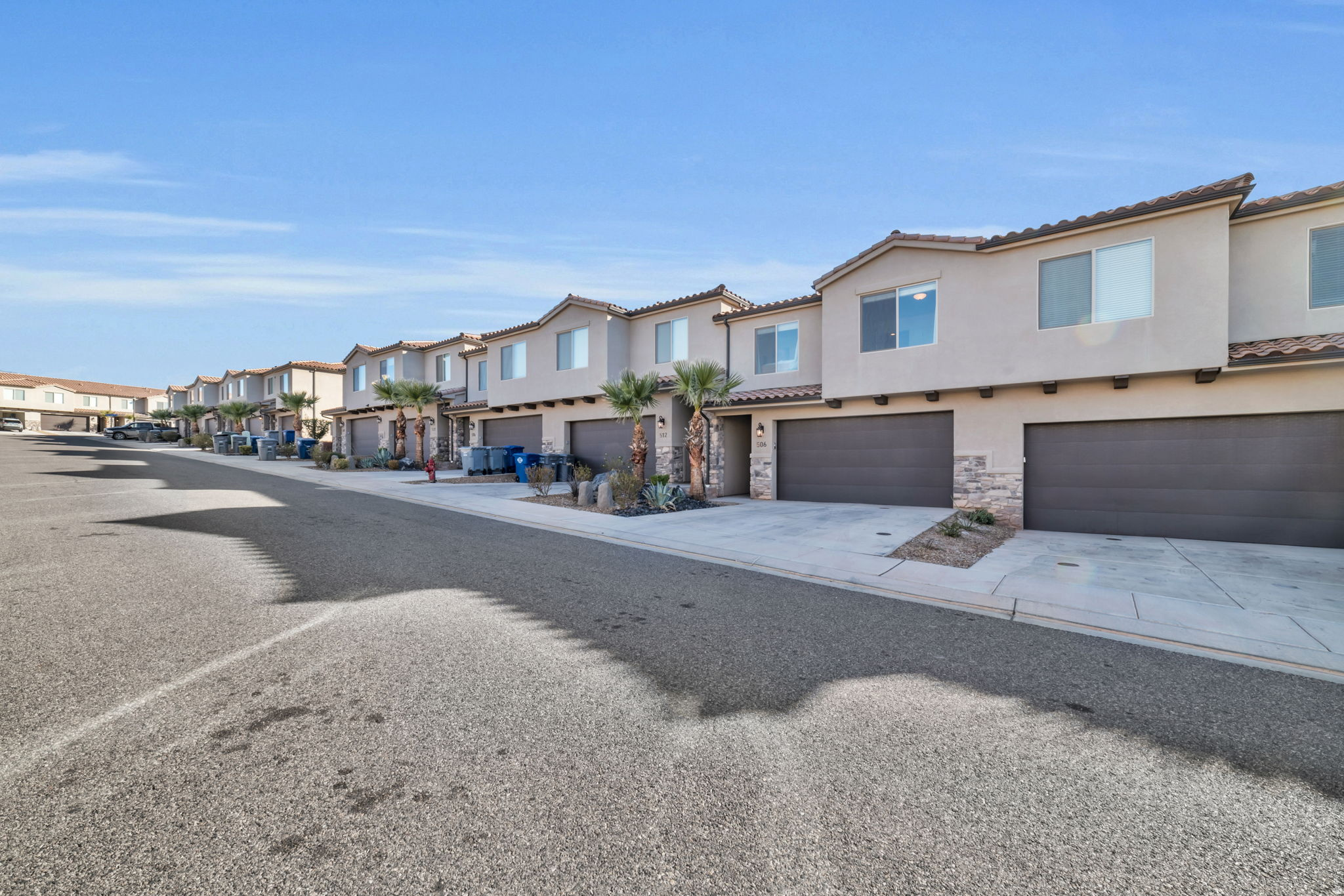 VIDA SOL VACATION TOWNHOMES - Residential