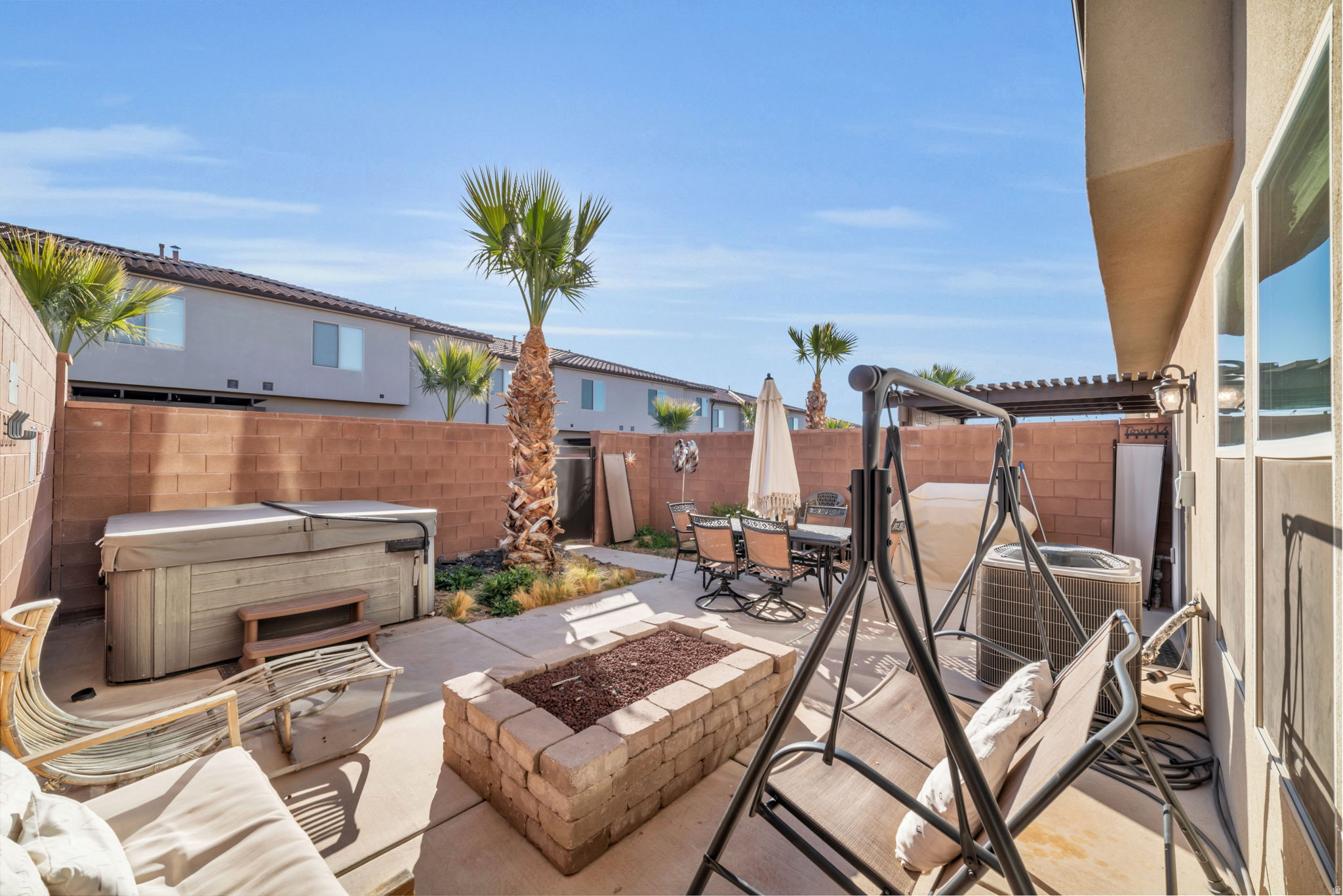 VIDA SOL VACATION TOWNHOMES - Residential