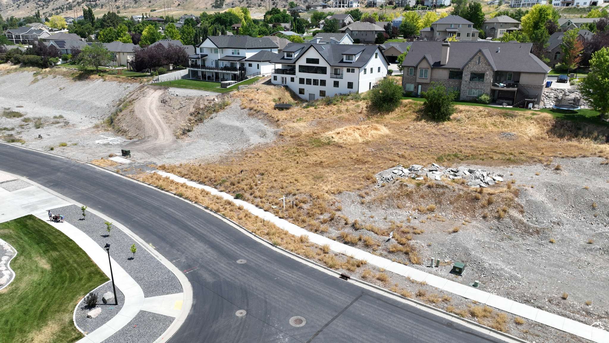 PROVIDENC ESTATES - Land