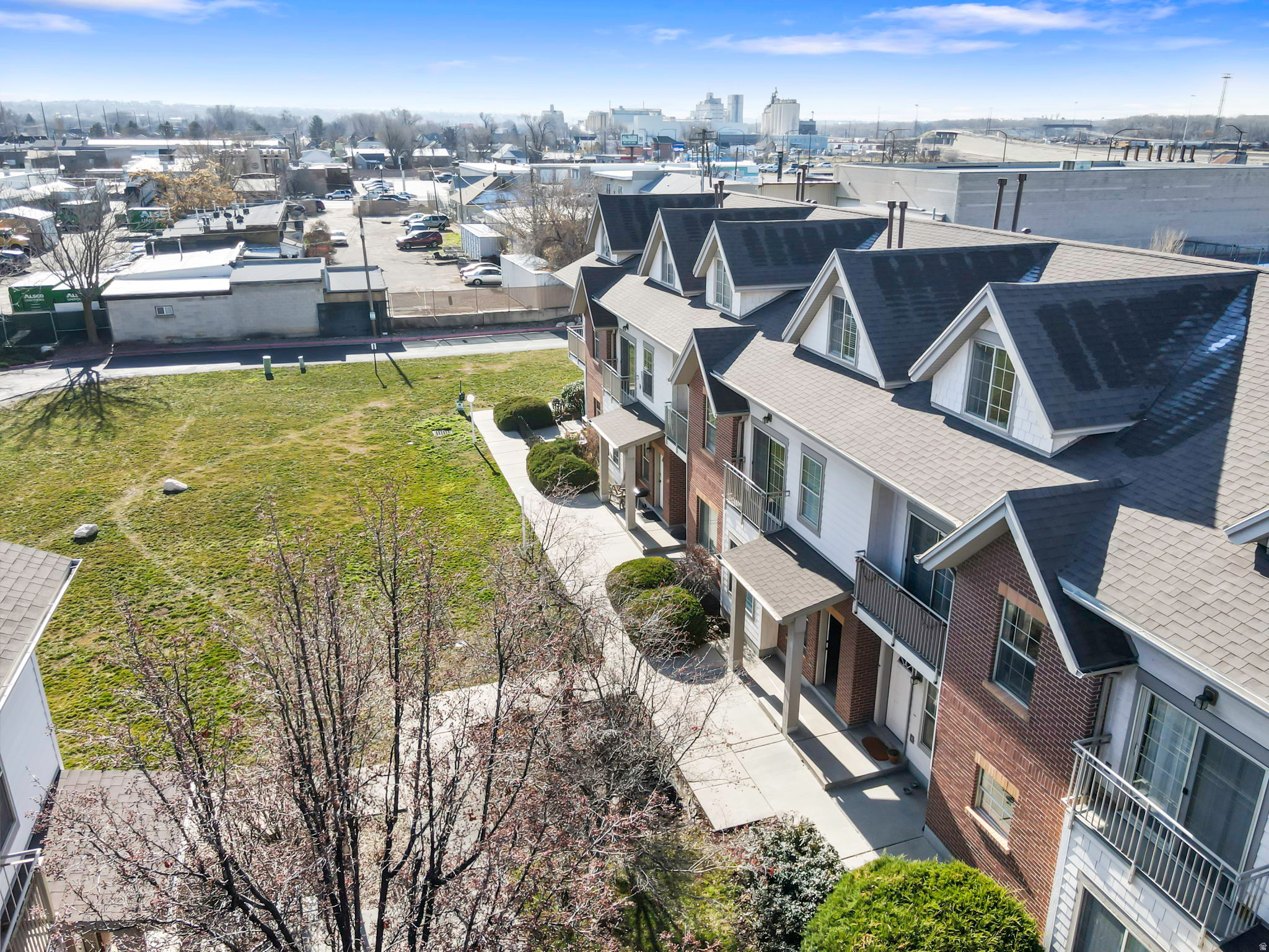 25TH STREET UNION SQ - Residential