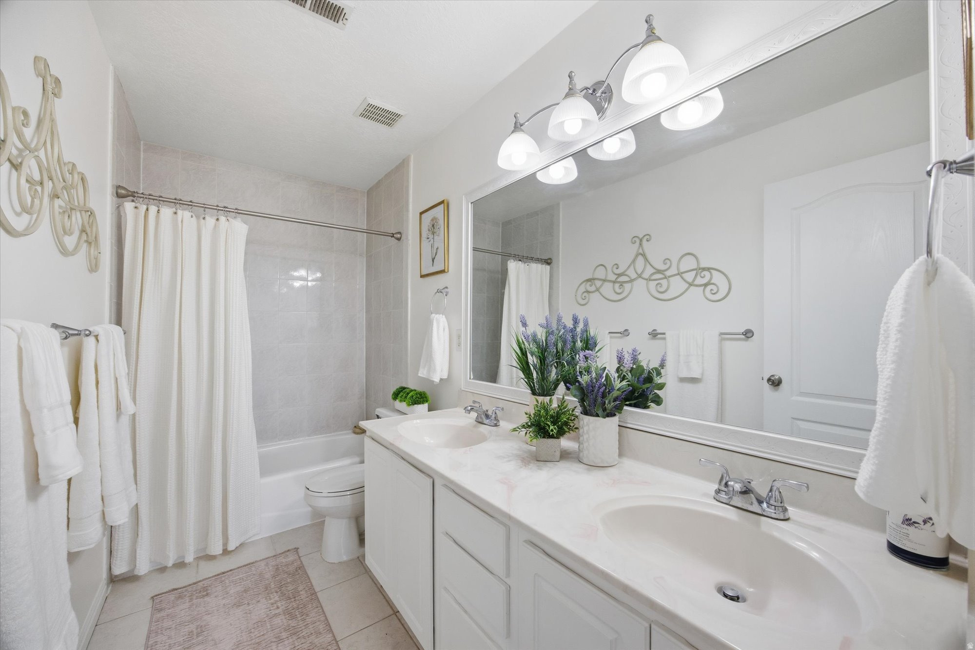 SARATOGA SPRINGS - Residential