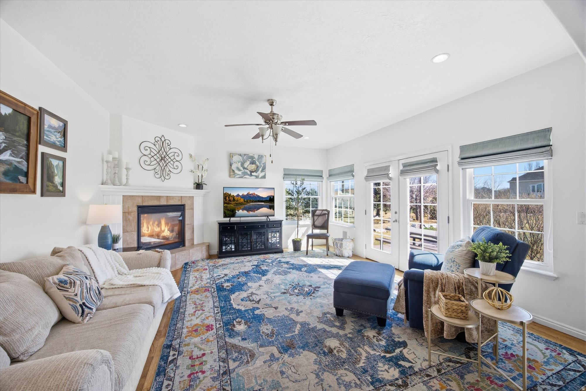 SARATOGA SPRINGS - Residential