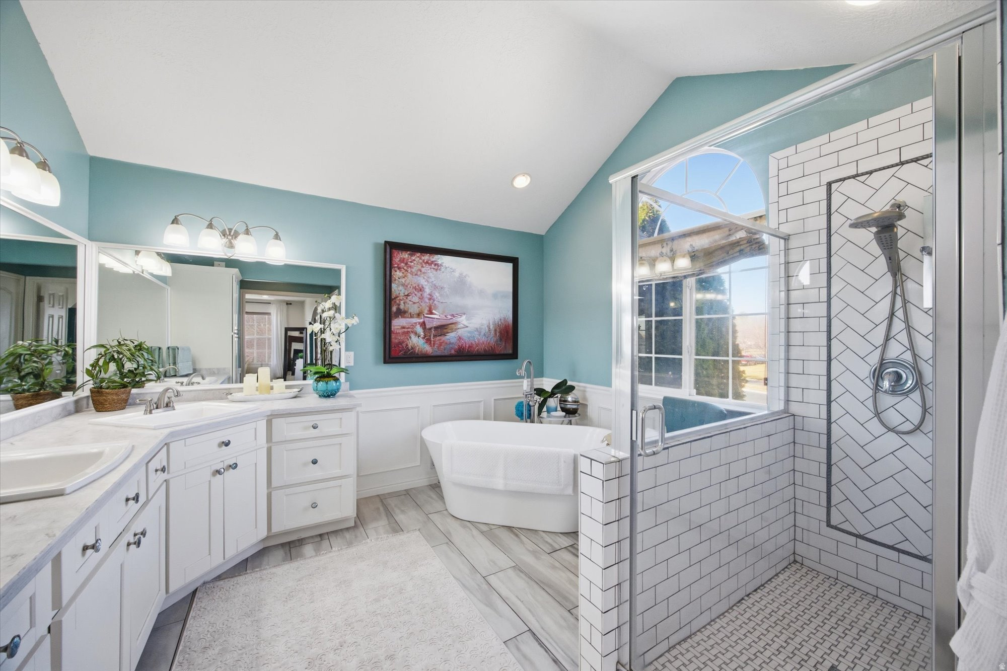 SARATOGA SPRINGS - Residential