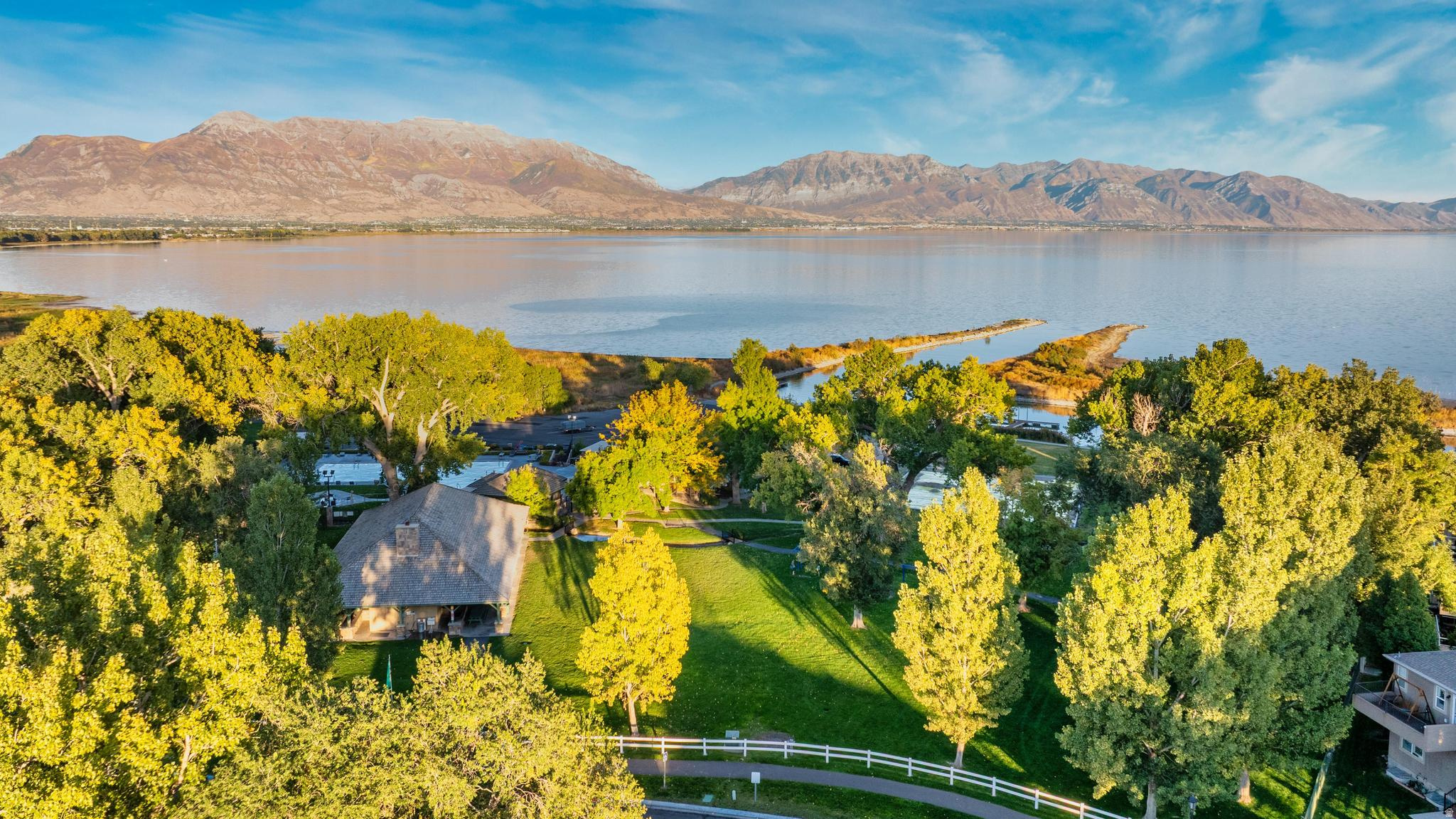 SARATOGA SPRINGS - Residential