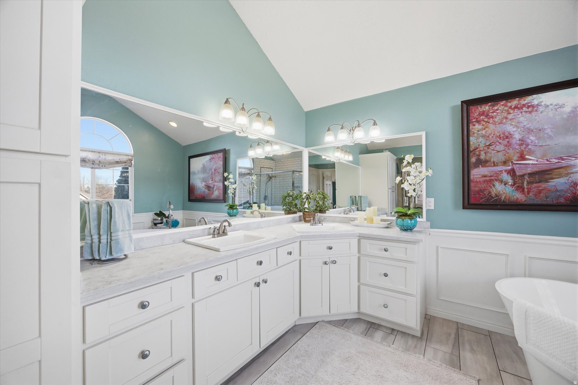 SARATOGA SPRINGS - Residential