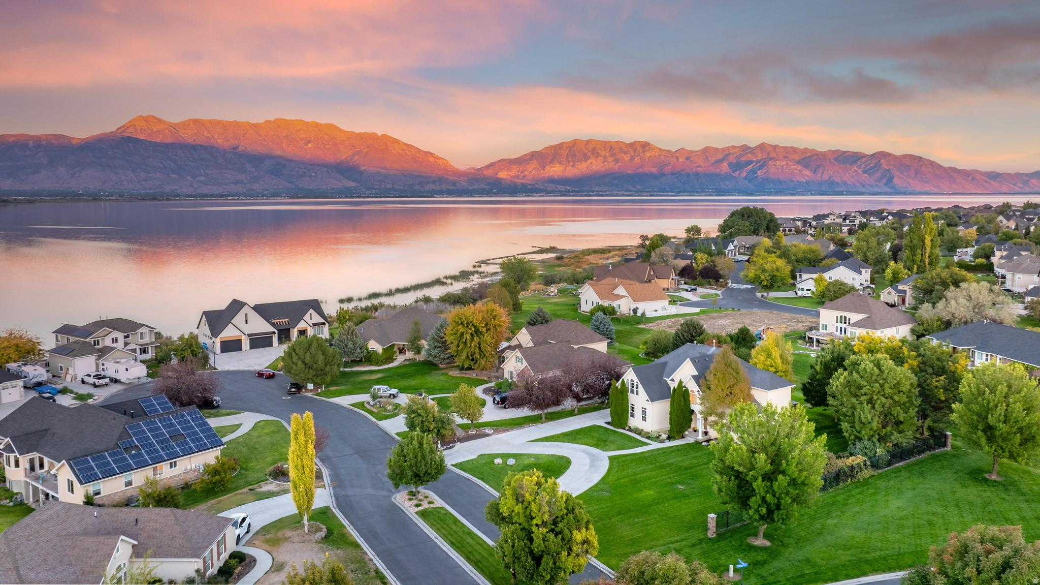 SARATOGA SPRINGS - Residential