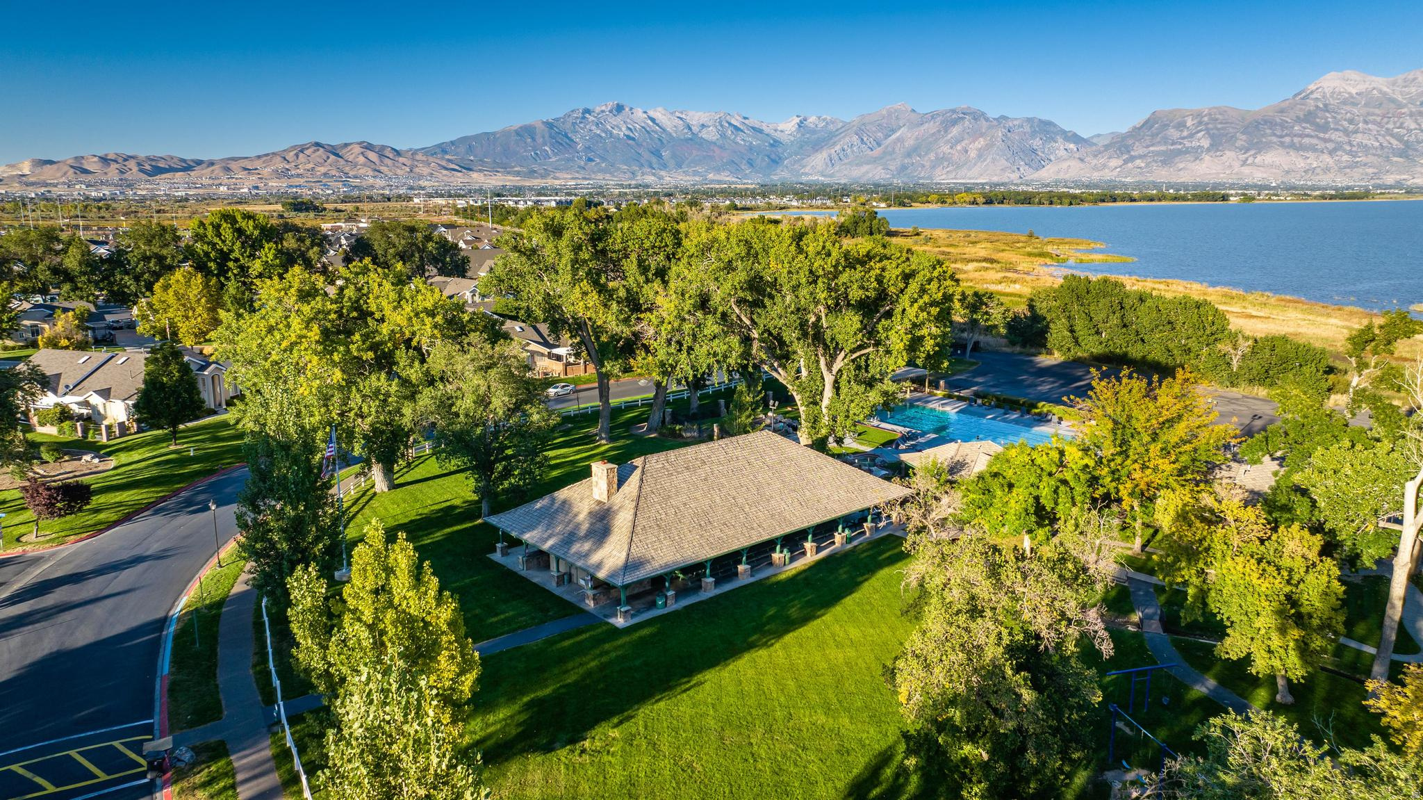 SARATOGA SPRINGS - Residential