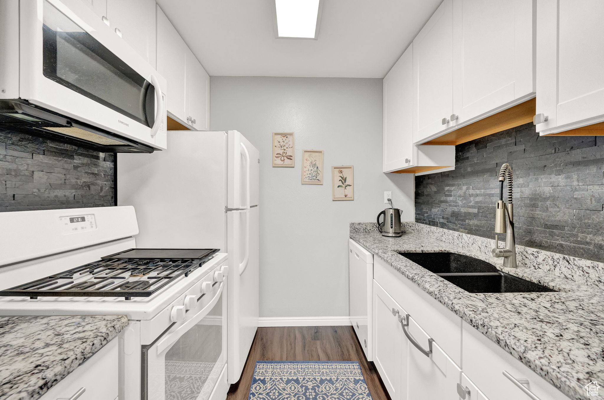 THE WILLOWS CONDO - Residential