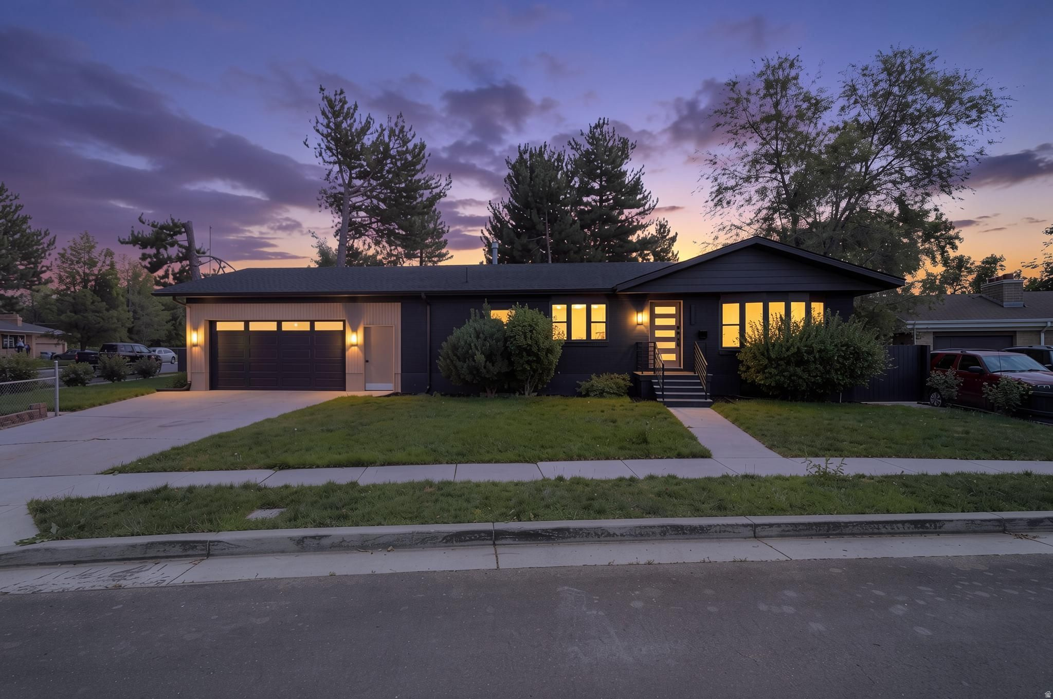 Photo 1 of 30 — 1098 E LORI WAY, Murray, UT 84117