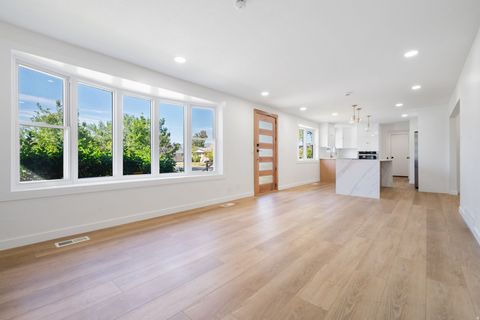 Tiny photo for 1098 E LORI WAY, Murray, UT 84117 (MLS # 2158649)