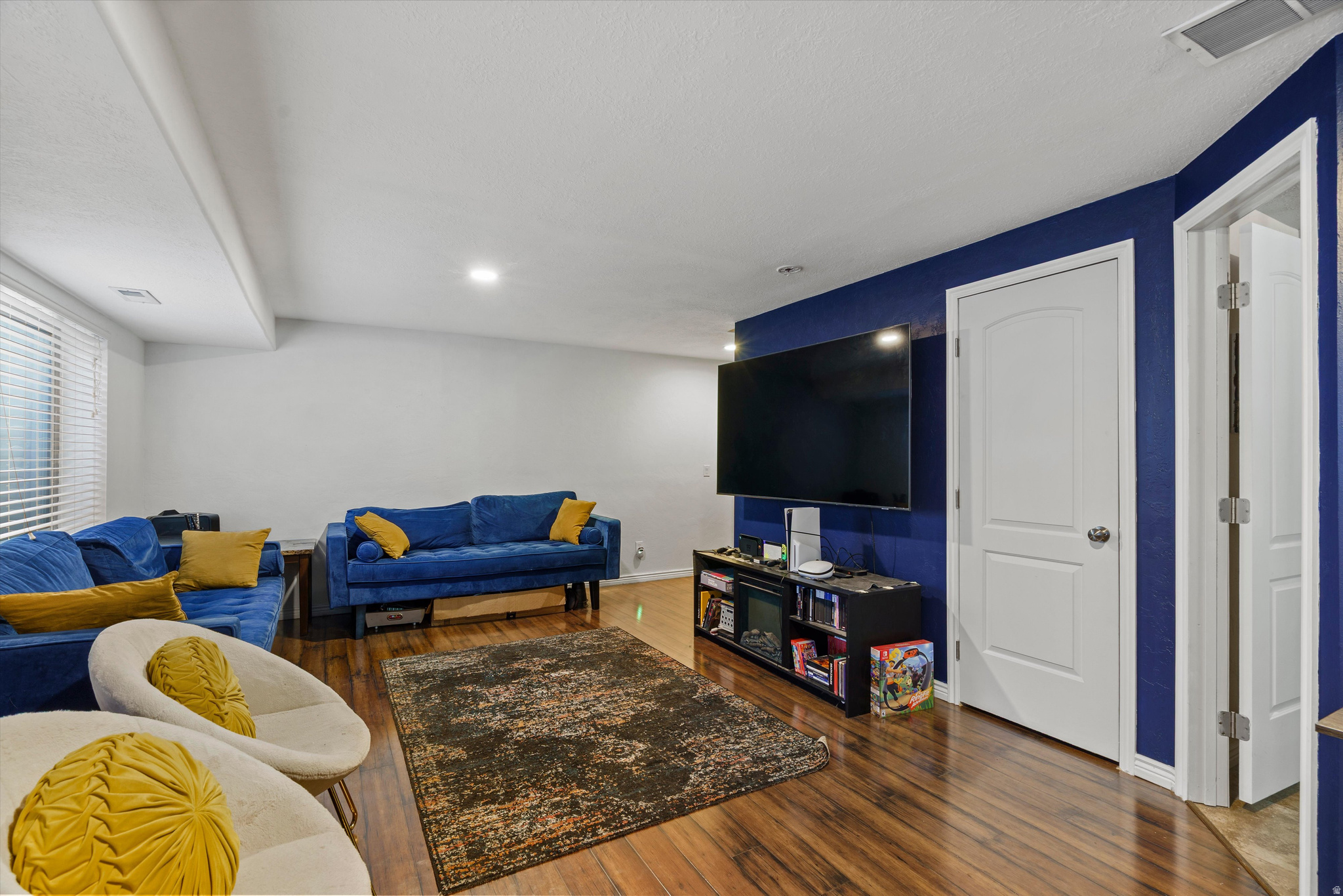 STONEYBROOK COTTAGES - Residential