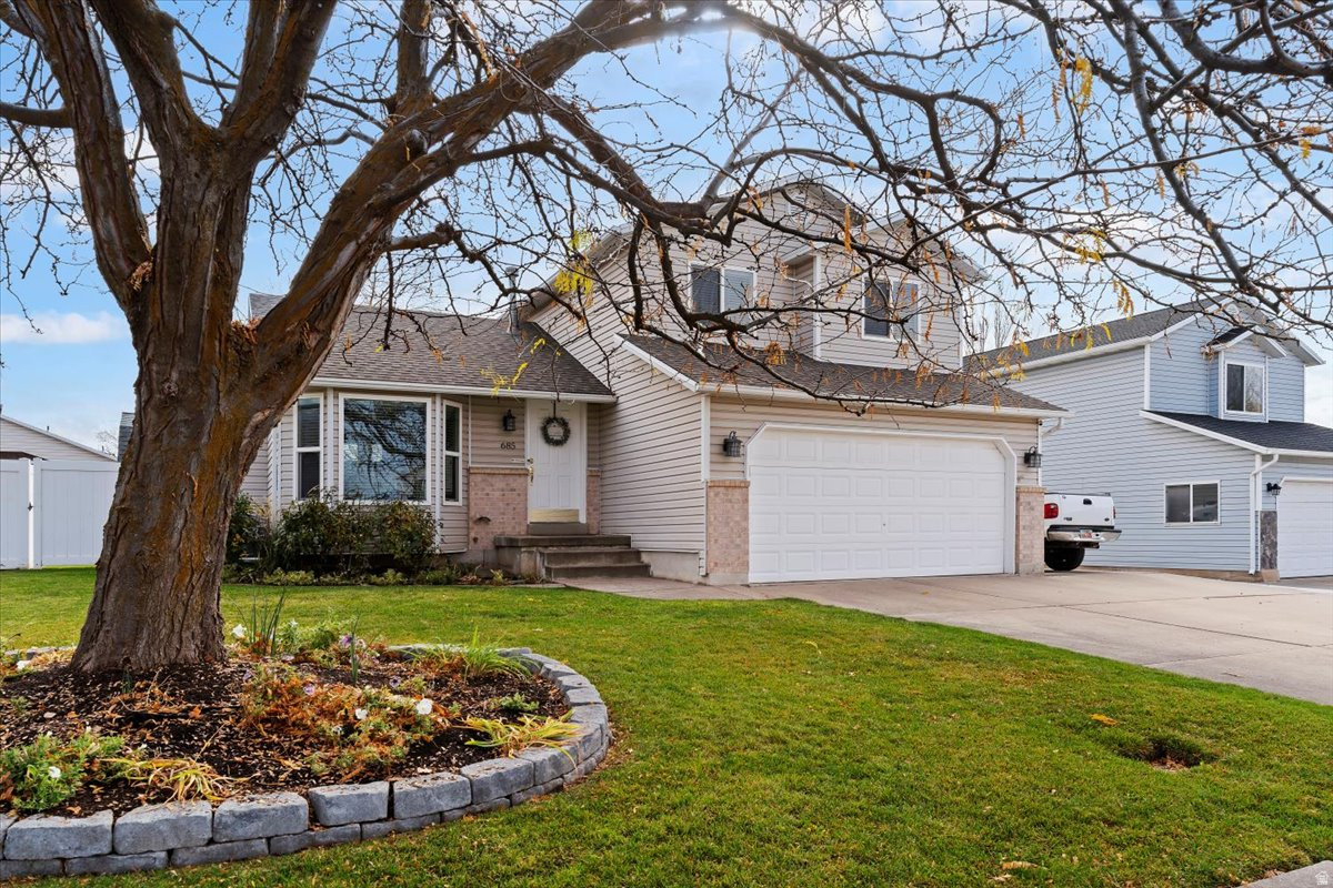 COUNTRY CREEK - Residential