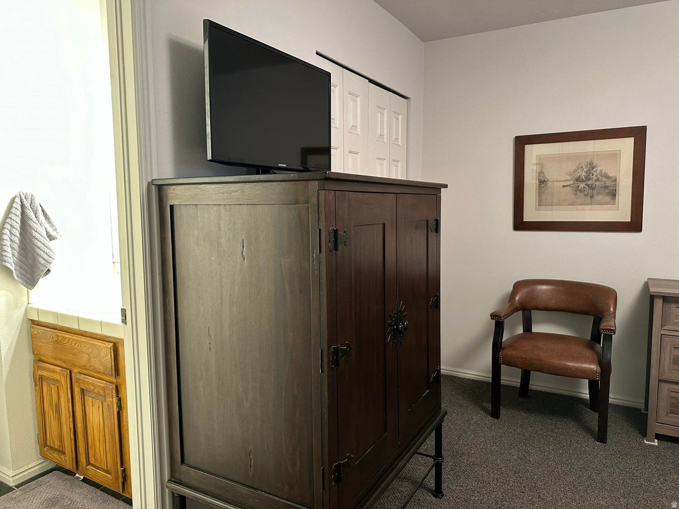 VILLAGE PARK TH - Residential