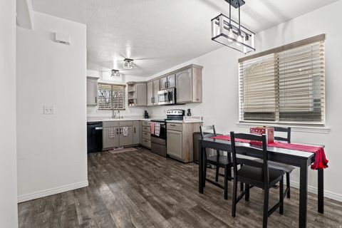 Tiny photo for 7841 N SADDLEBACK DR, Eagle Mountain, UT 84005 (MLS # 2125363)