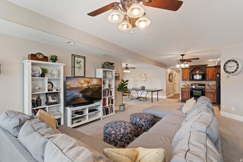 Tiny photo for 163 E 1400 S, Kaysville, UT 84037 (MLS # 2147320)