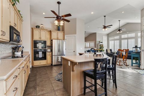 Tiny photo for 163 E 1400 S, Kaysville, UT 84037 (MLS # 2147320)
