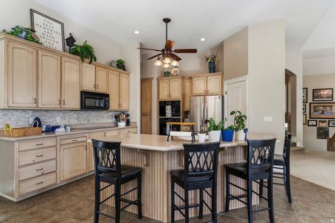 Tiny photo for 163 E 1400 S, Kaysville, UT 84037 (MLS # 2147320)