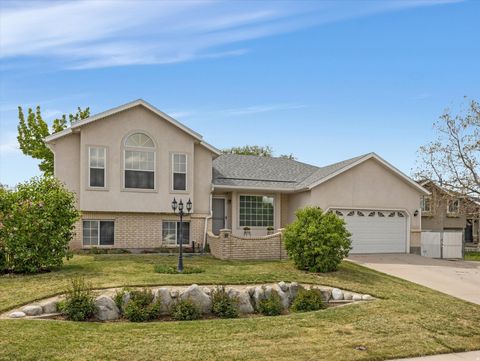Tiny photo for 4026 S EDITH GROVE LN, West Valley City, UT 84120 (MLS # 2154684)