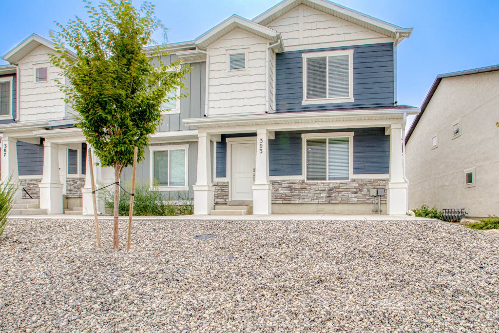Photo of 303 E SERENITY AVE #1018, Tooele, UT 84074 (MLS # 2179459)