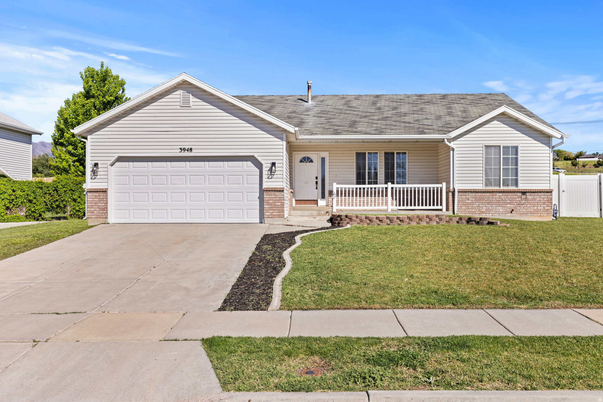 EDGEWATER - Residential