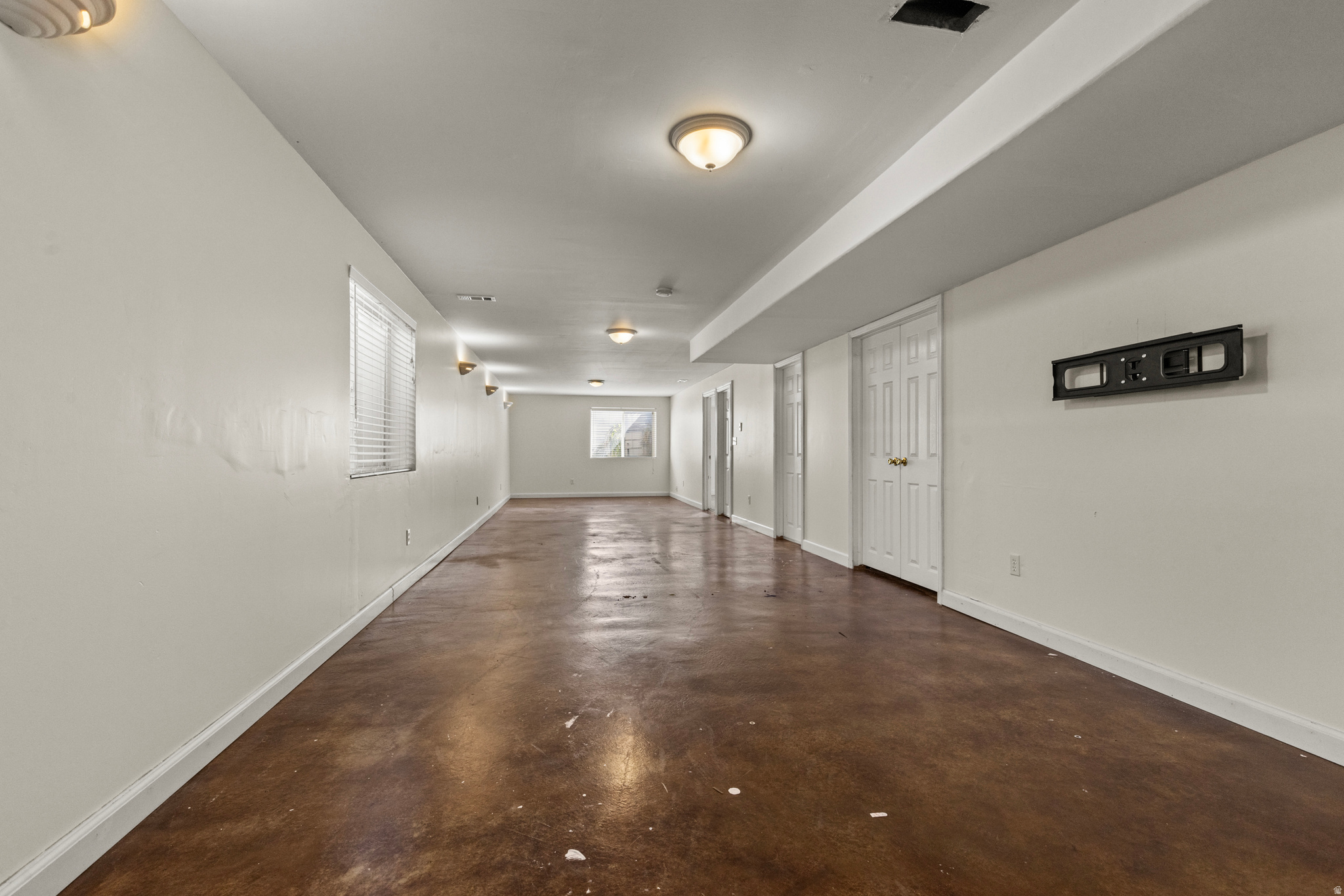 EDGEWATER - Residential