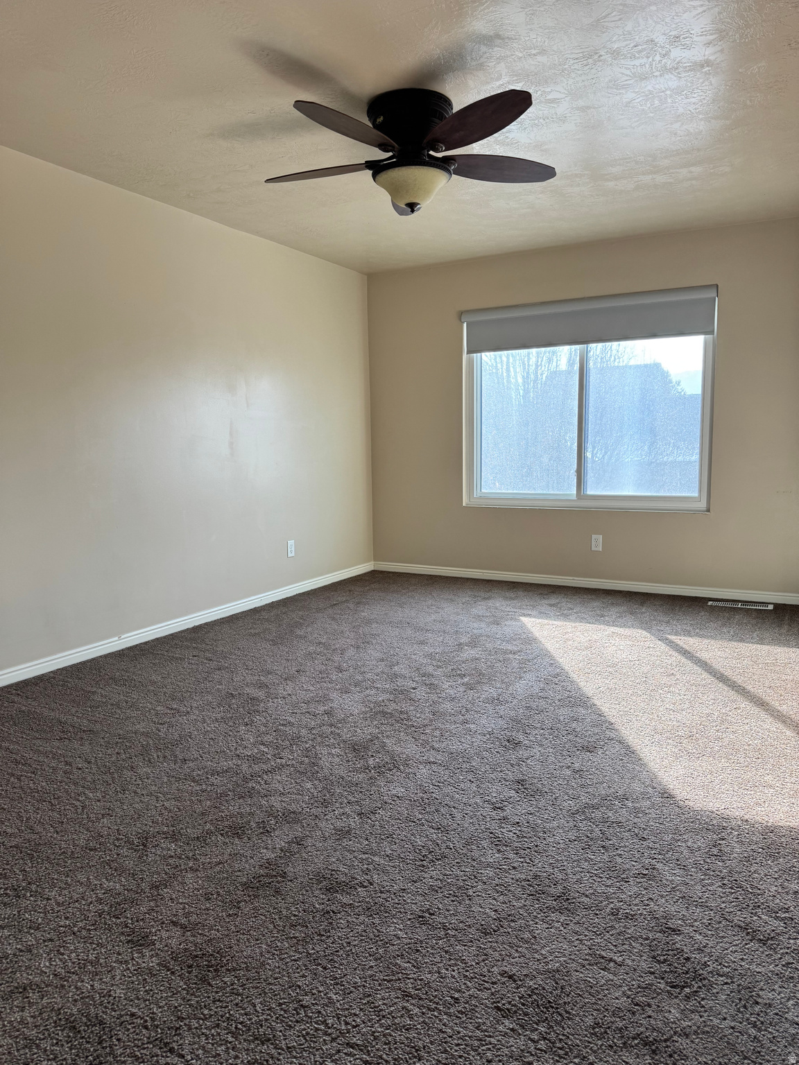 SILVER LAKE - Residential