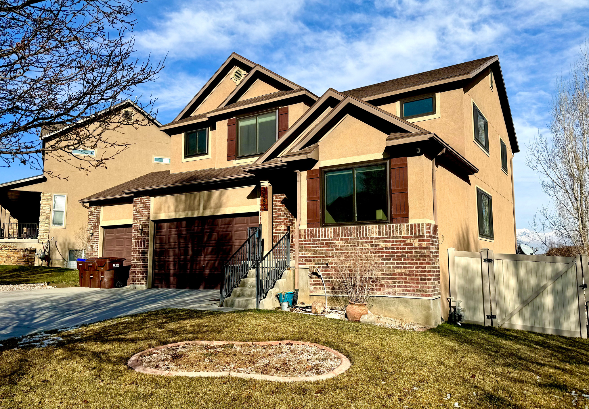 SILVER LAKE - Residential