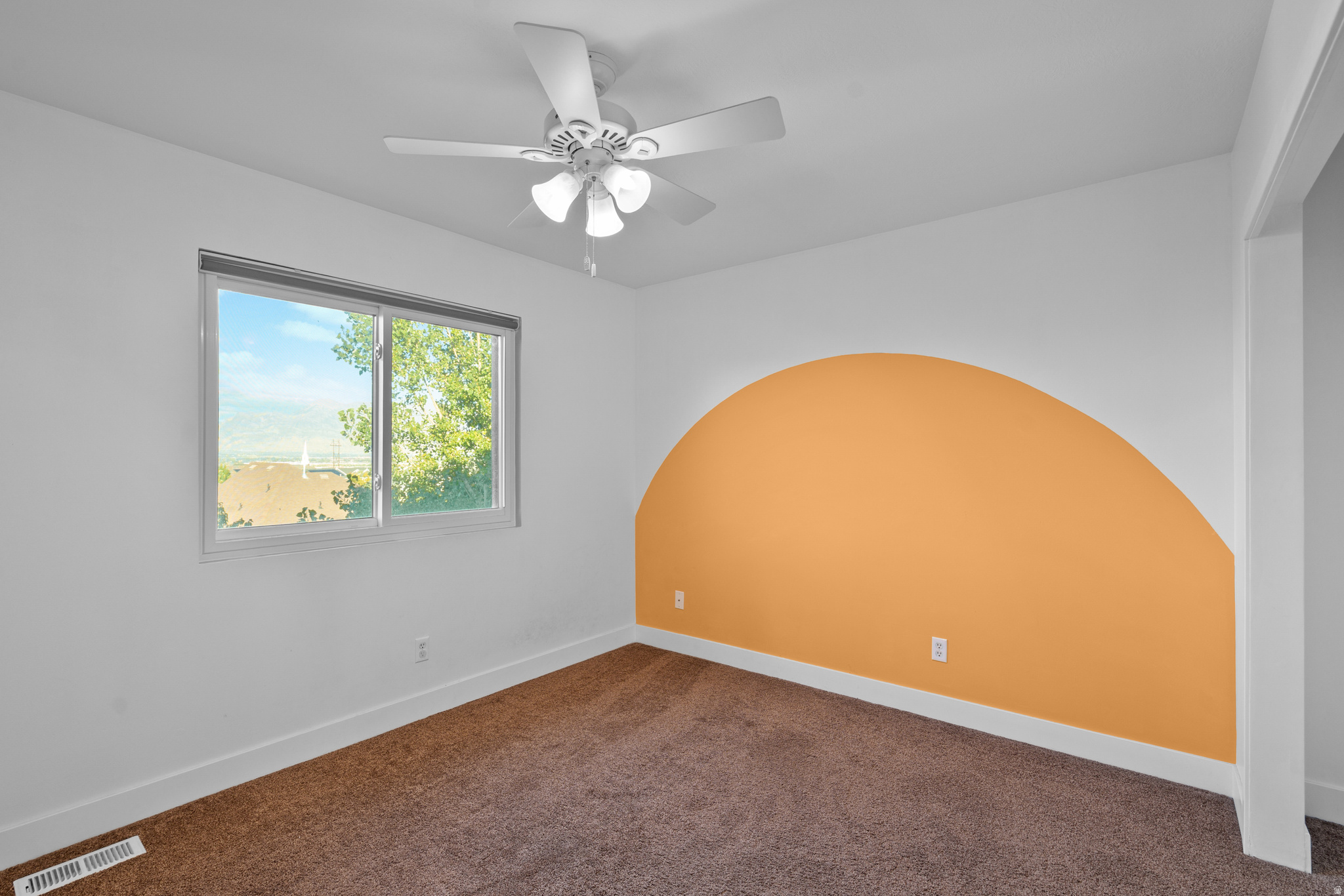 SILVER LAKE - Residential