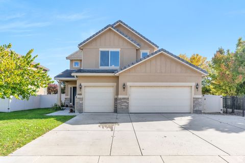 Tiny photo for 1421 S DRAGONFLY DR, Lehi, UT 84043 (MLS # 2118462)