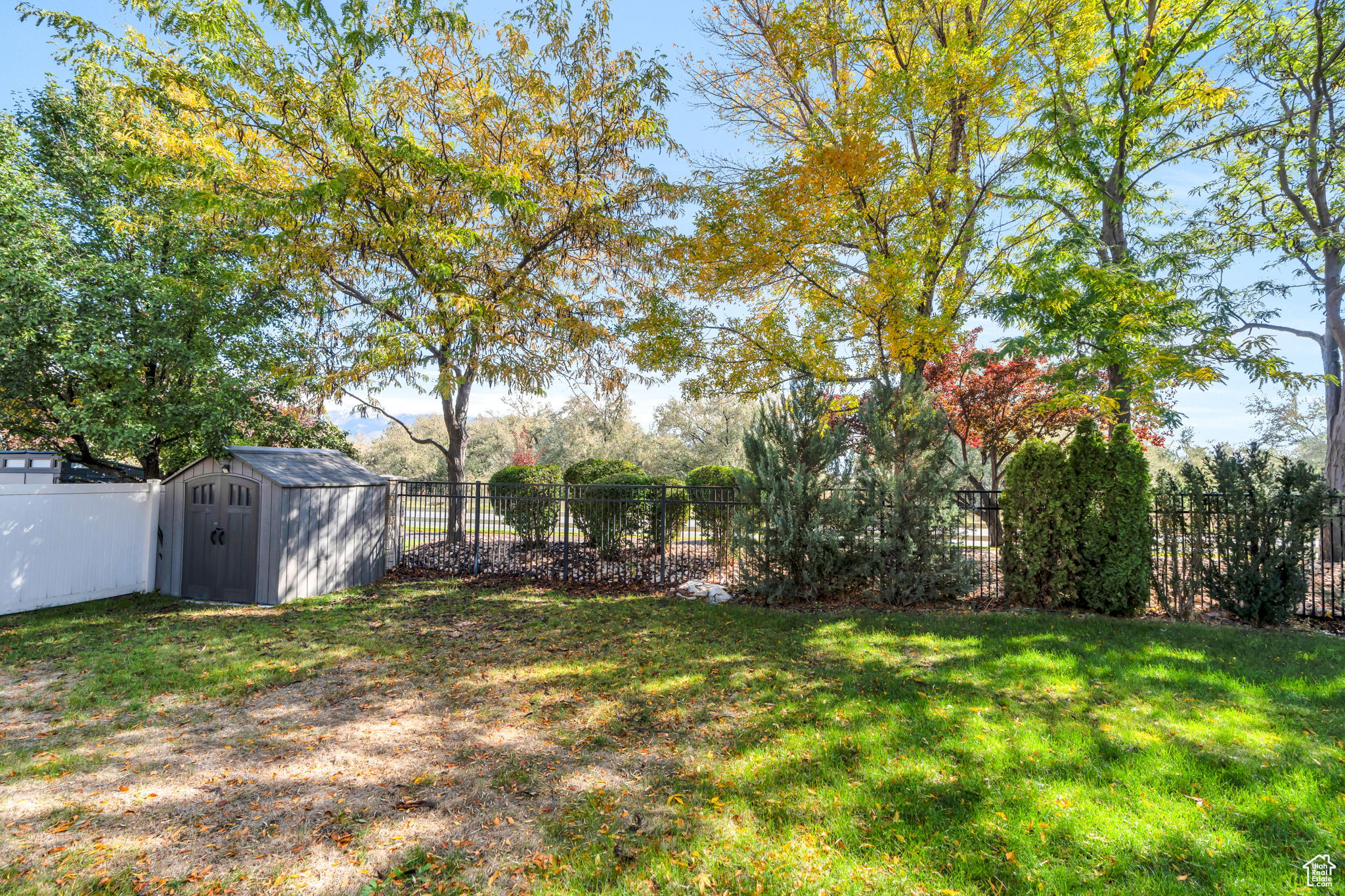 SPRING CREEK RANCH - Residential