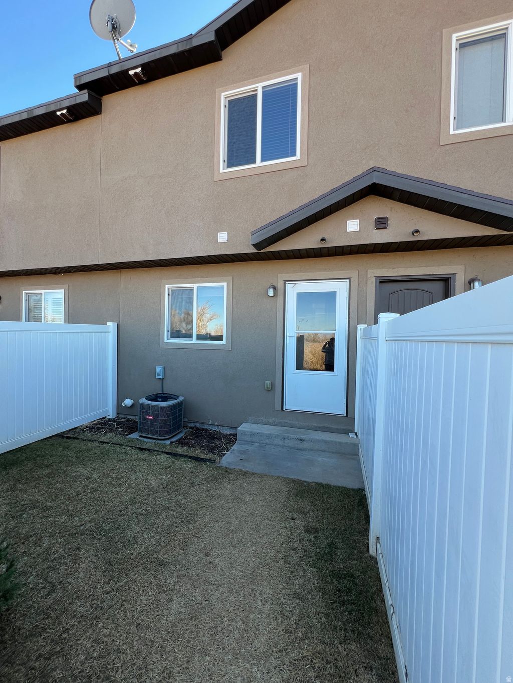 Photo of 920 S 500 E #22, Roosevelt, UT 84066 (MLS # 2136107)