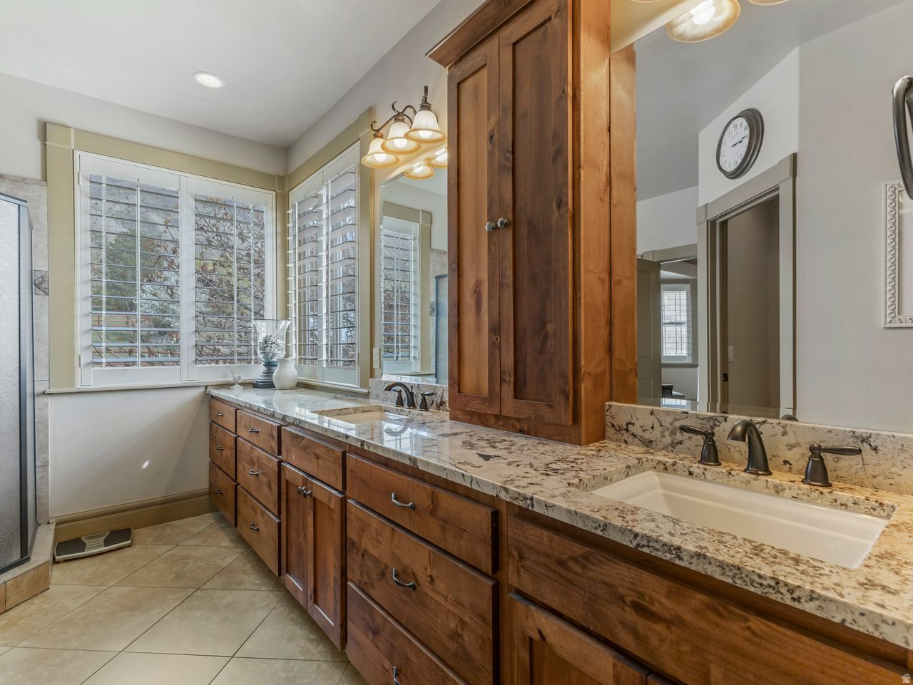 SHADY MEADOWS - Residential