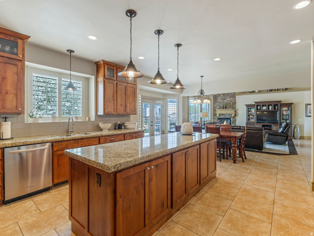 SHADY MEADOWS - Residential