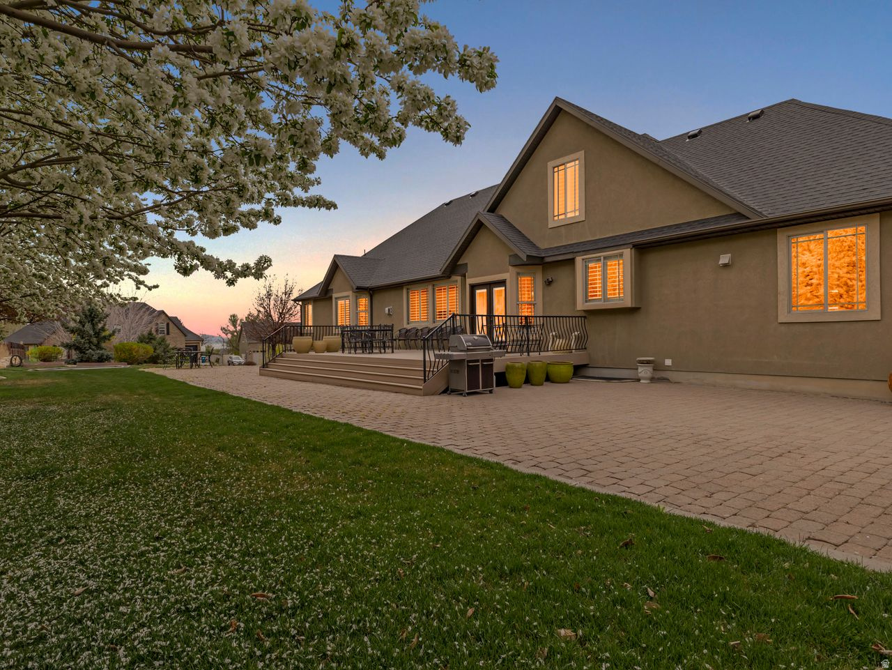 SHADY MEADOWS - Residential