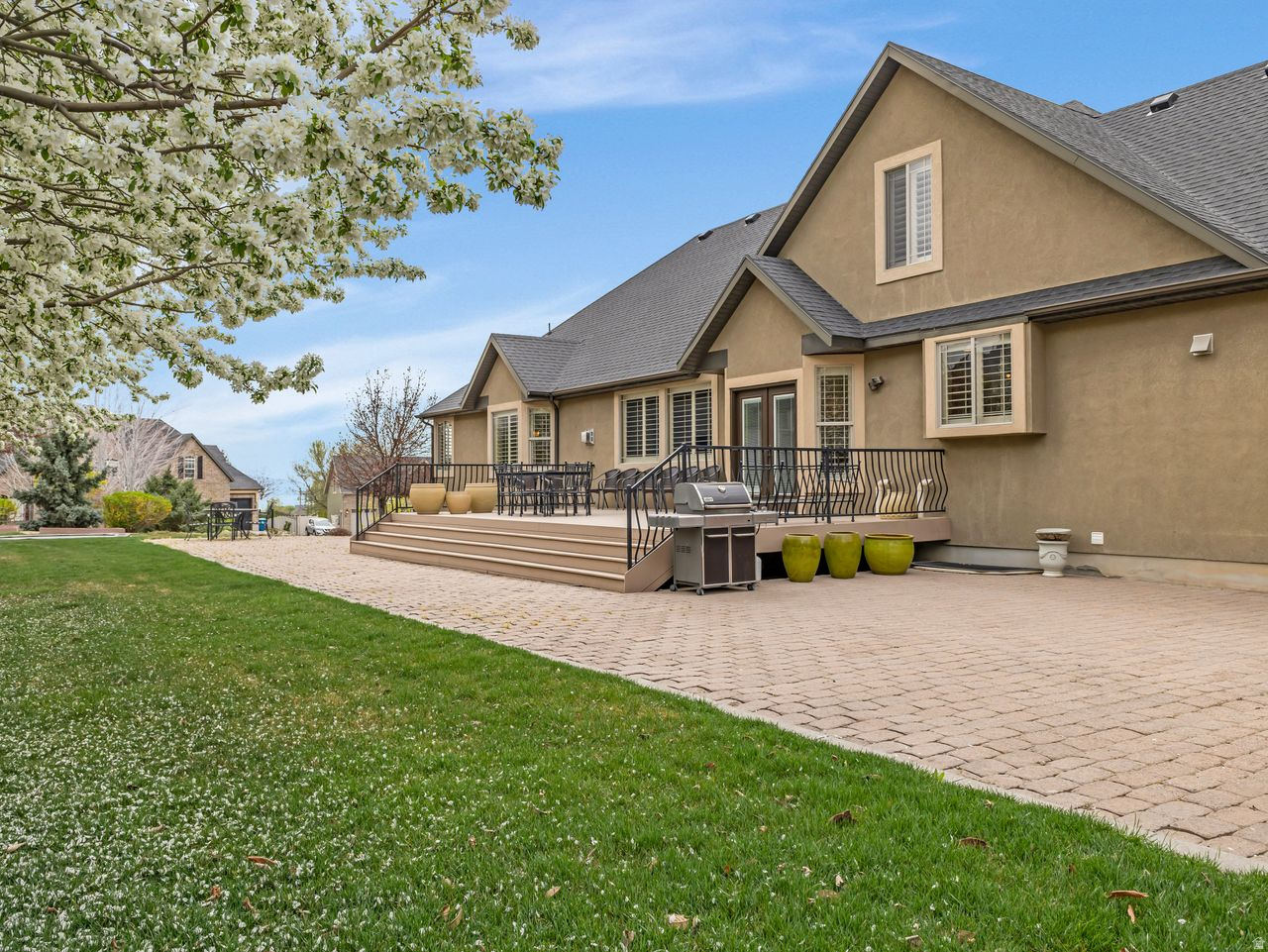 SHADY MEADOWS - Residential