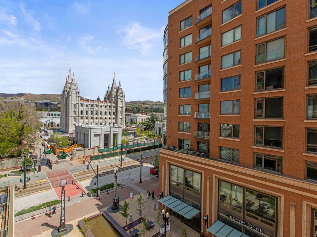 Photo of 55 W SOUTH TEMPLE S #503, Salt Lake City, UT 84101 (MLS # 2183590)